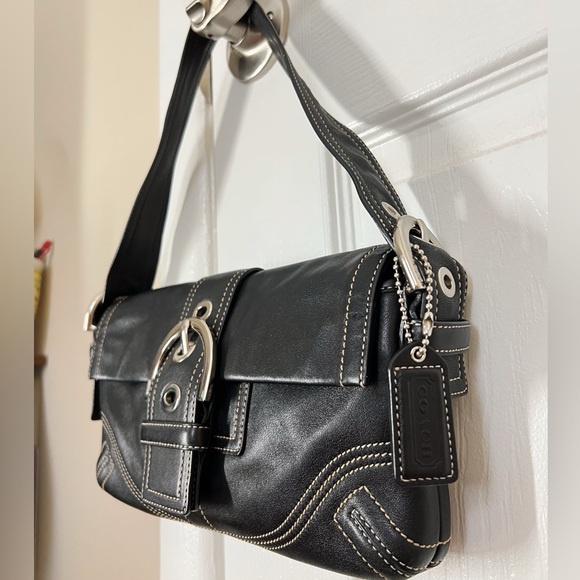 Coach purse - Picture 2 of 5